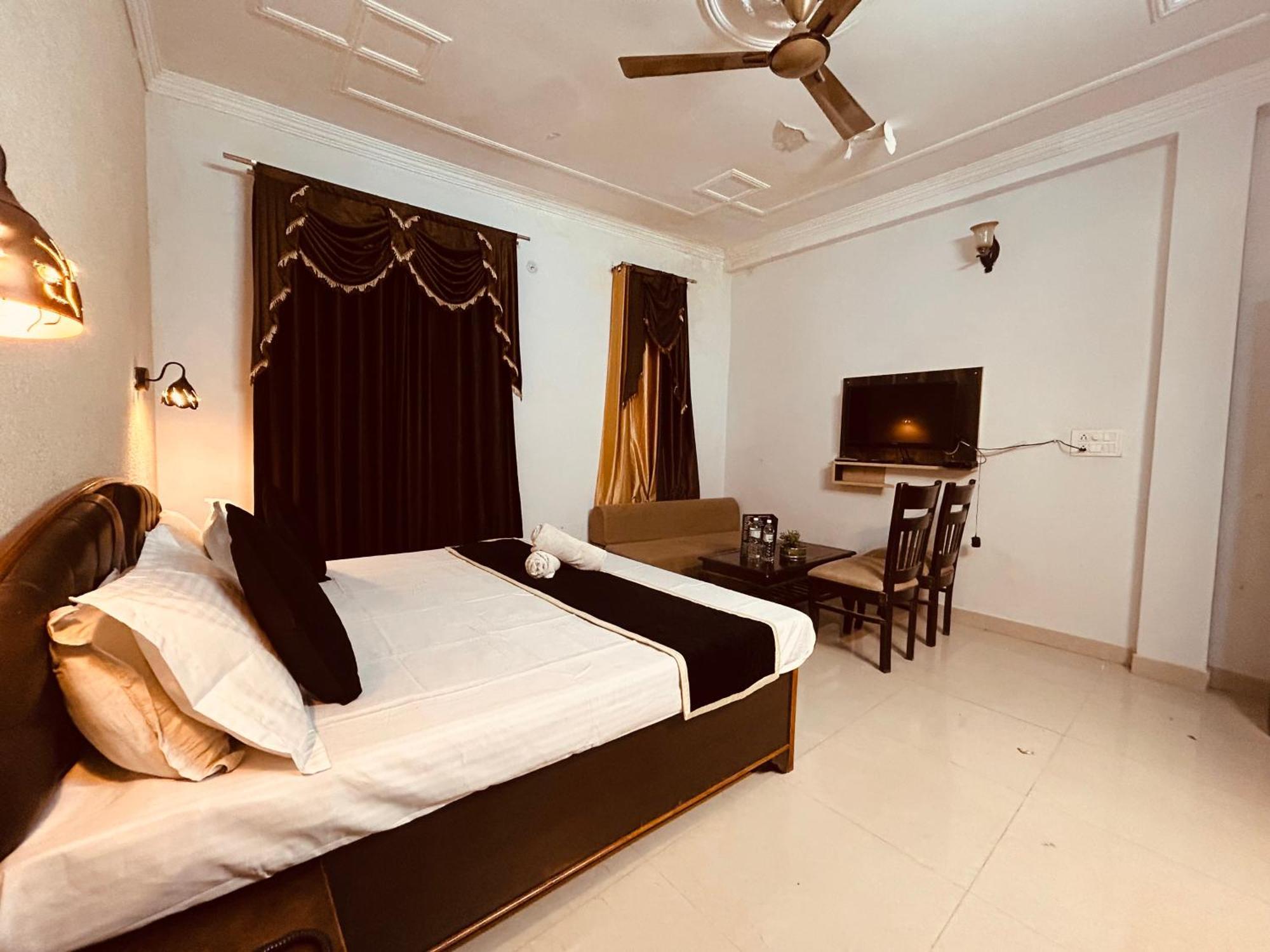 רישיקש The For You Hotel & Restaurant מראה חיצוני תמונה